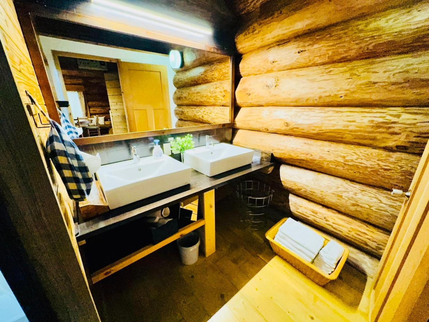 Yufuin Log House No Yado Tom Sawyer Hotel ภายนอก รูปภาพ