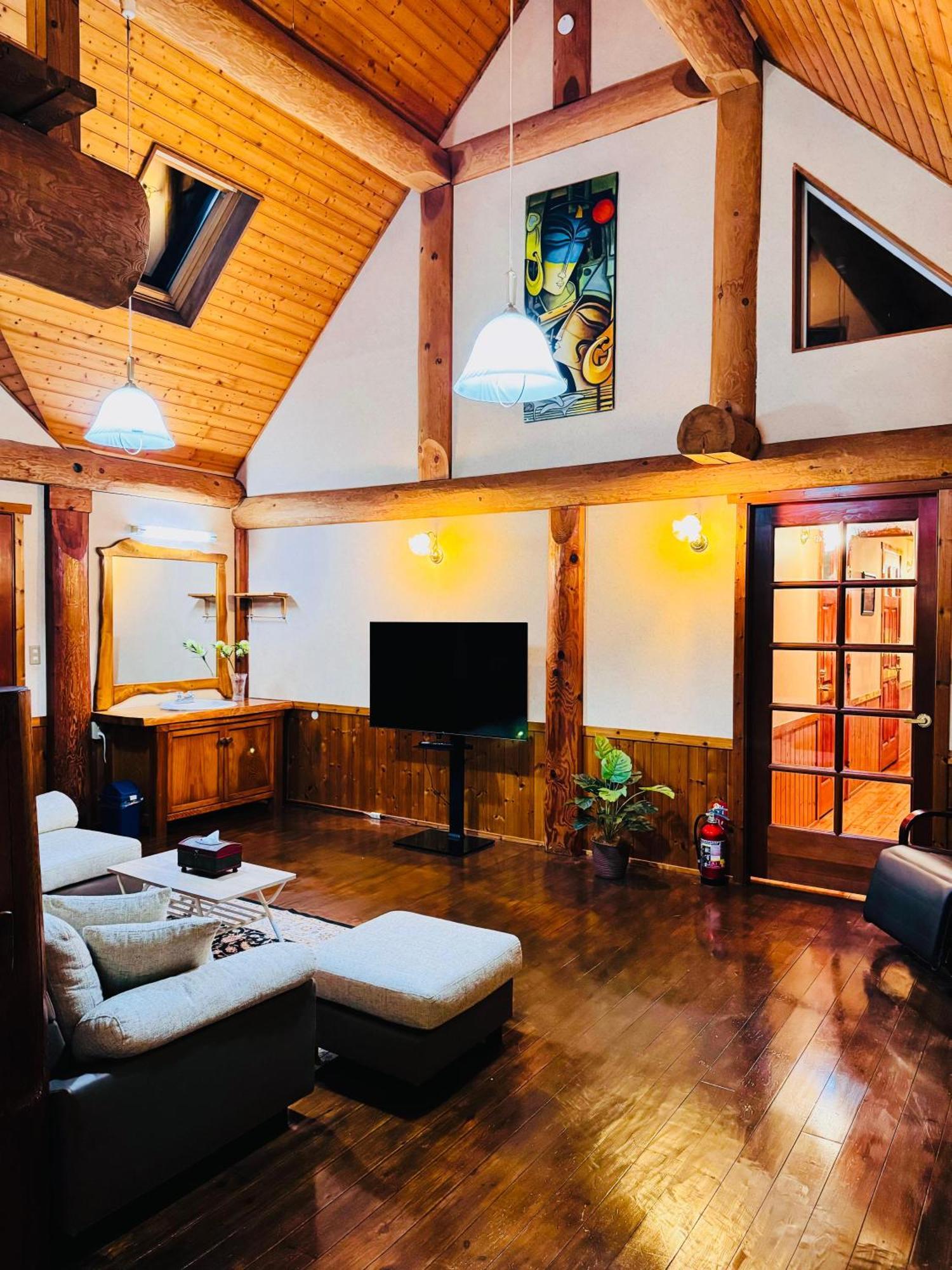 Yufuin Log House No Yado Tom Sawyer Hotel ภายนอก รูปภาพ