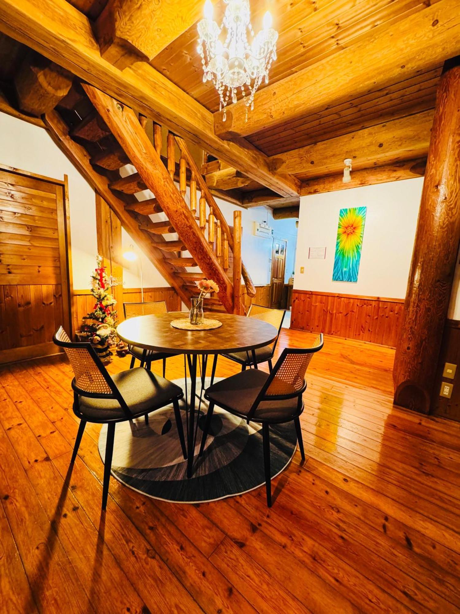 Yufuin Log House No Yado Tom Sawyer Hotel ภายนอก รูปภาพ