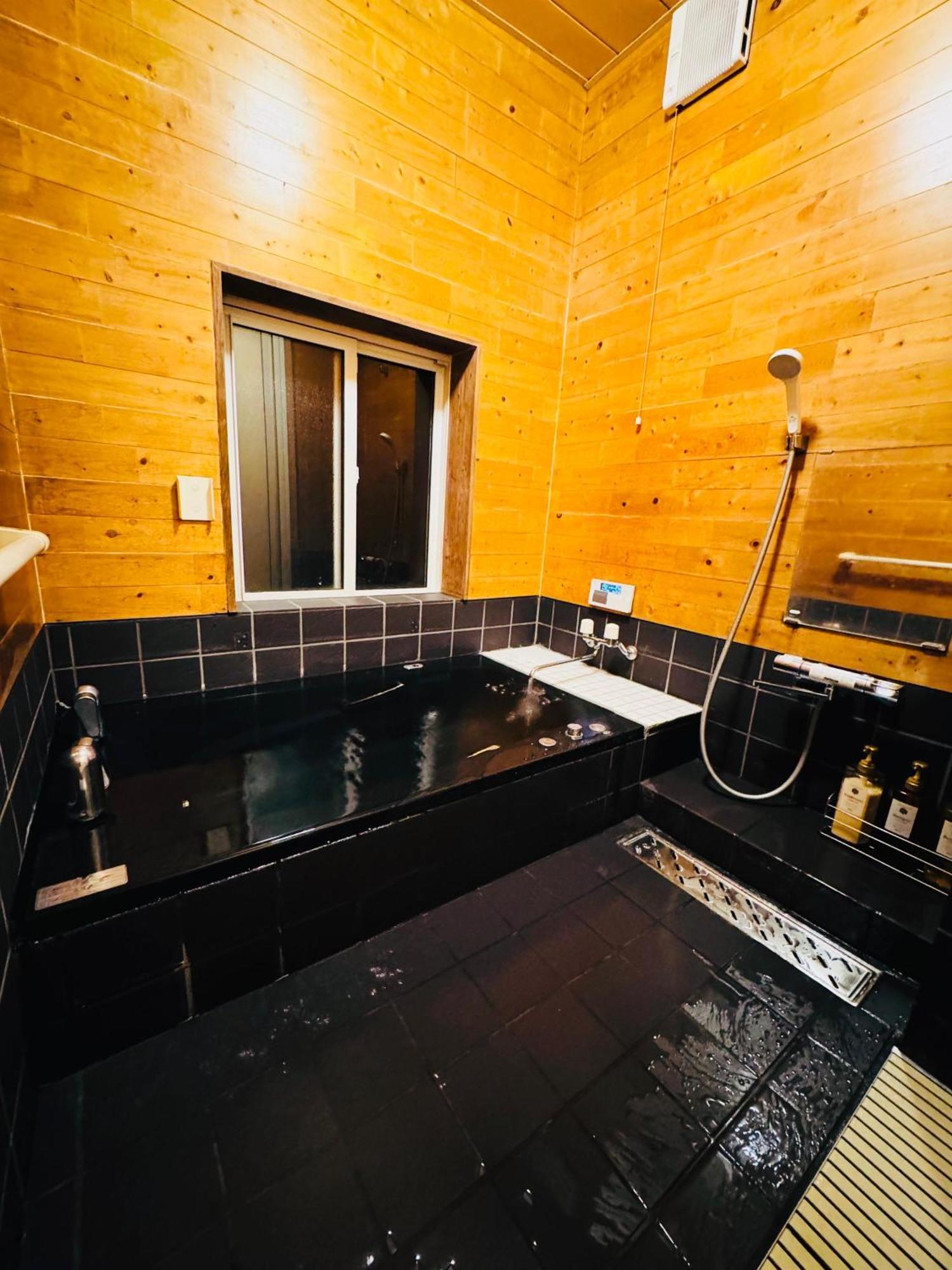 Yufuin Log House No Yado Tom Sawyer Hotel ภายนอก รูปภาพ