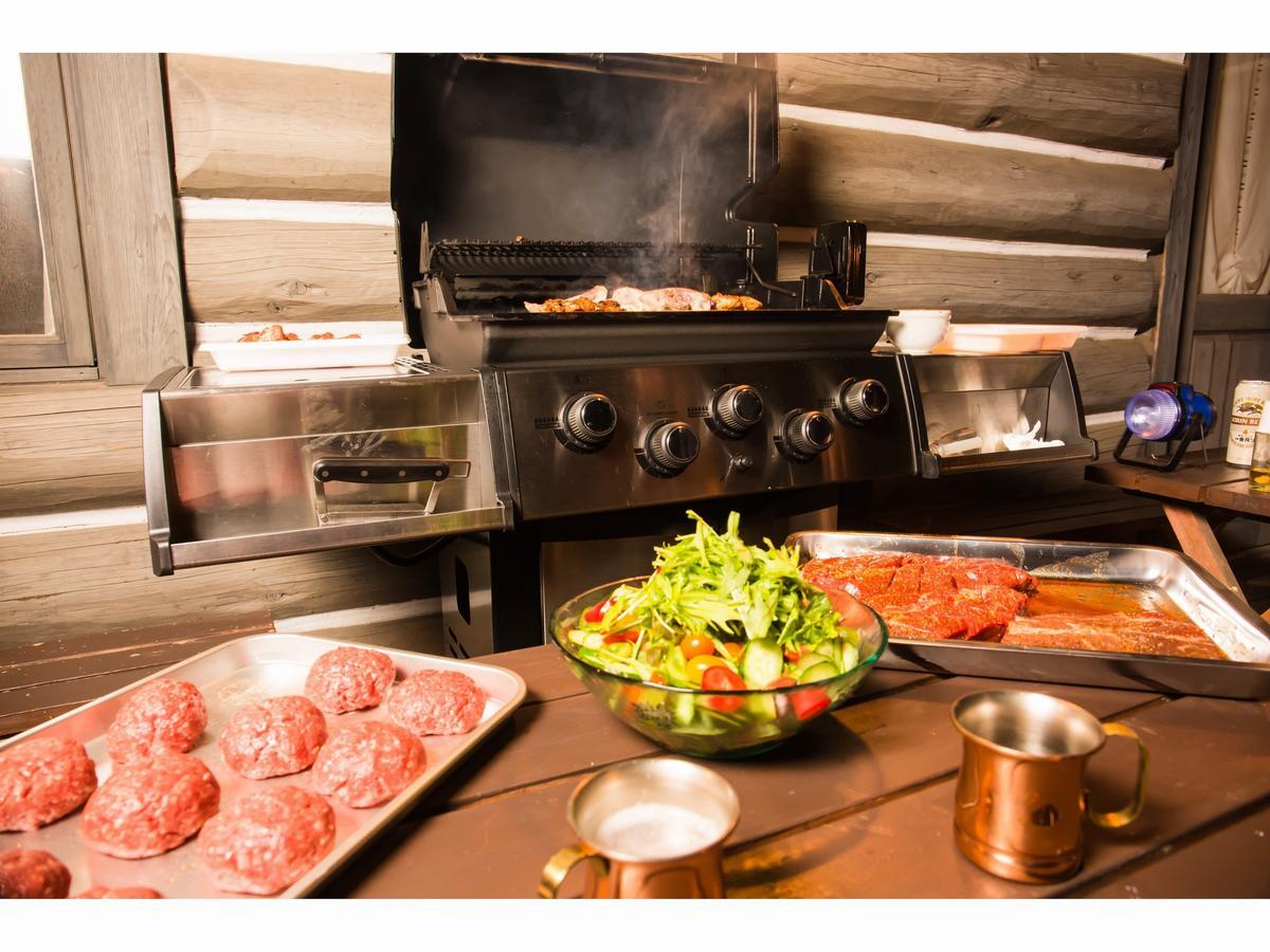 Yufuin Log House No Yado Tom Sawyer Hotel ภายนอก รูปภาพ