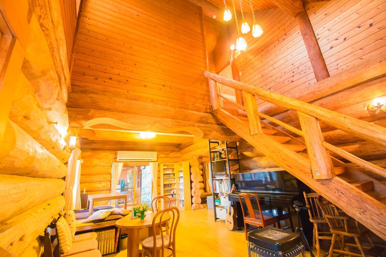 Yufuin Log House No Yado Tom Sawyer Hotel ภายนอก รูปภาพ